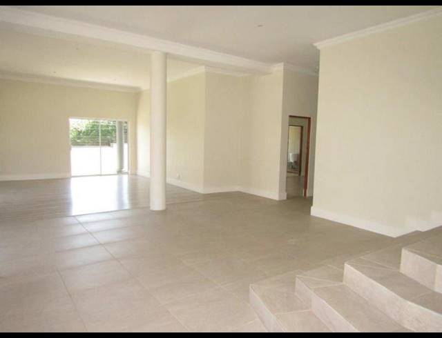 3 BEDROOM TOWNHOUSE FOR SALE IN GLENHAZEL